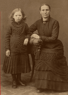 Elvira och hennes mor Johanna