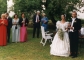 Kusinerna Karin, Christer och Ann-Margret, Ingela; Lars och Ma Hakelius; brudparet. 575 kB